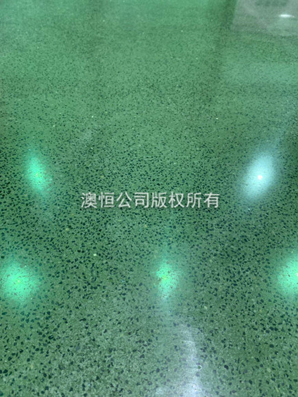 澳恒工業(yè)無機磨石的骨料表現(xiàn)形態(tài) 澳恒工業(yè)無機磨石的骨料表現(xiàn)形態(tài)