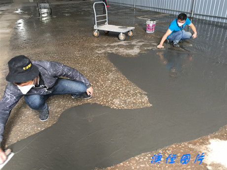 攤鋪澳恒強(qiáng)力快速修補(bǔ)自流平水泥 攤鋪澳恒強(qiáng)力快速修補(bǔ)自流平水泥