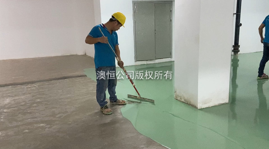 施工厚度_彩色面層自流平水泥的材料與施工 施工厚度_彩色面層自流平水泥的材料與施工