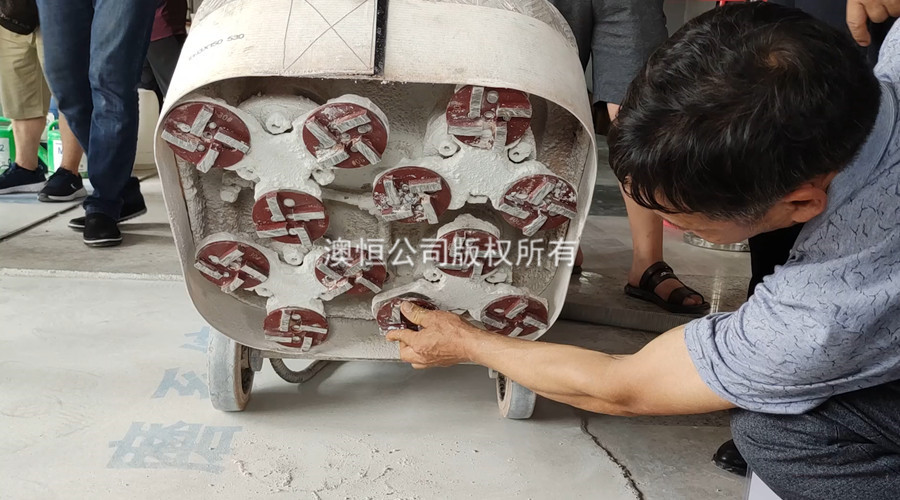 新型無機磨石研磨設(shè)備的選用 新型無機磨石研磨設(shè)備的選用